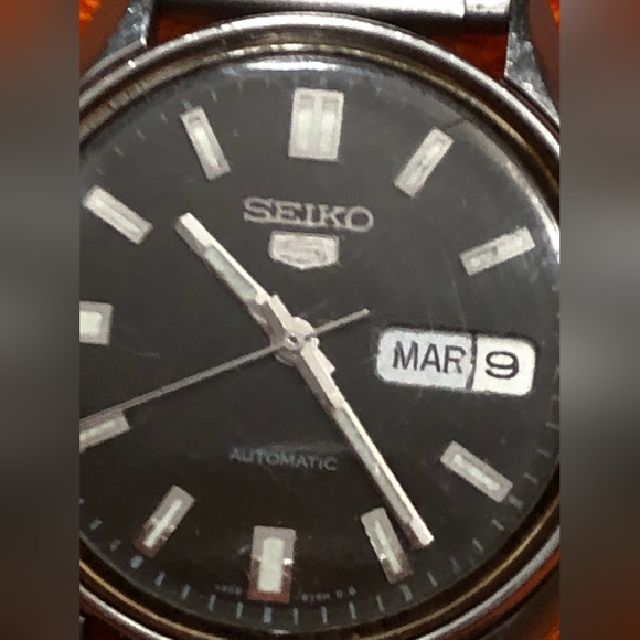 1983 Vintage Seiko 5 6309 8230 Automatic Watch BLACK DIAL DAYDATEa - Picture 11 of 14